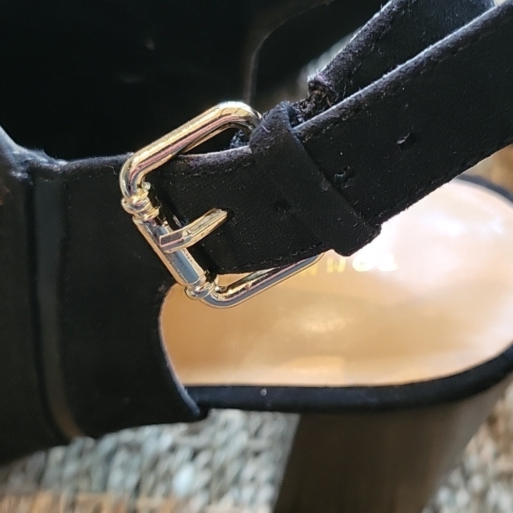 Tommy Hilfiger black suede slingback heels.  Size is 6M - Picture 8 of 8